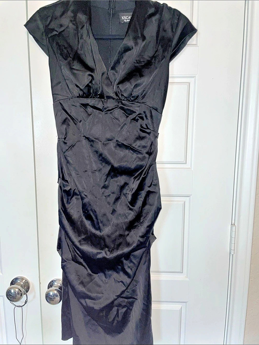 Xscape Ruched Midi Dress in Black Size 6 Like New